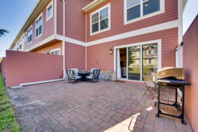 3 Mi to Animal Kingdom Townhome with Pool Access!